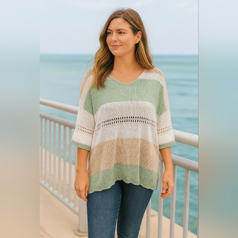 Open Weave Lightweight Beachy S/S Sweater M Cream Tan Green Vneck Transitional W